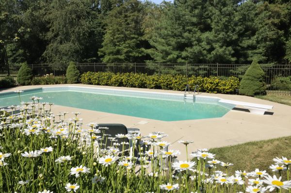 Swimming Pool Crack Repair Service